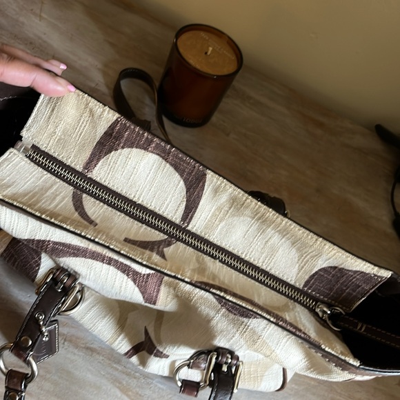 Coach shoulder bag - Picture 3 of 8